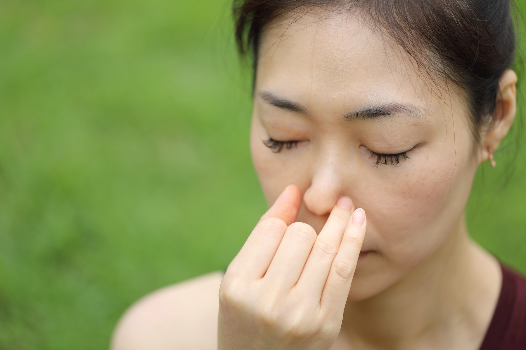 Alternate nostril breathing practice demonstration